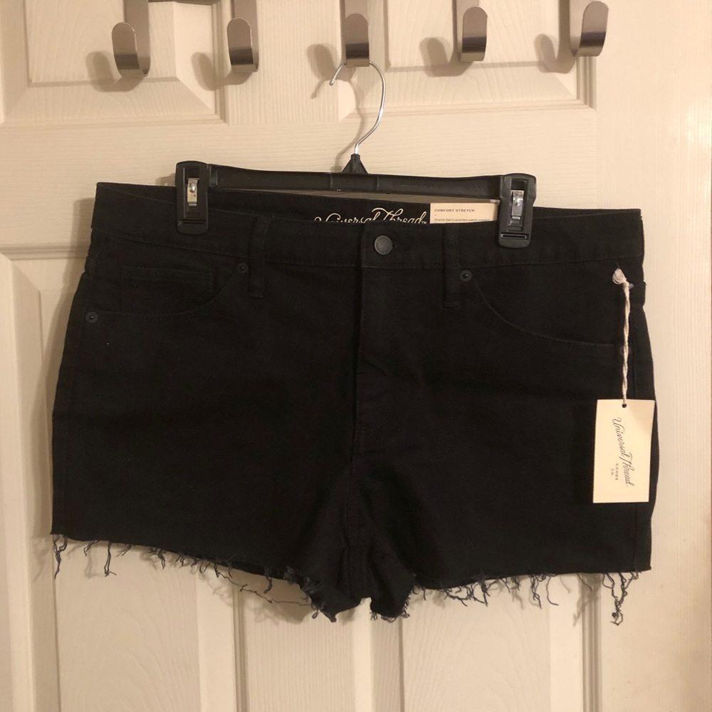 Universal Thread Black Cut Off Jean Shorts sz. 14